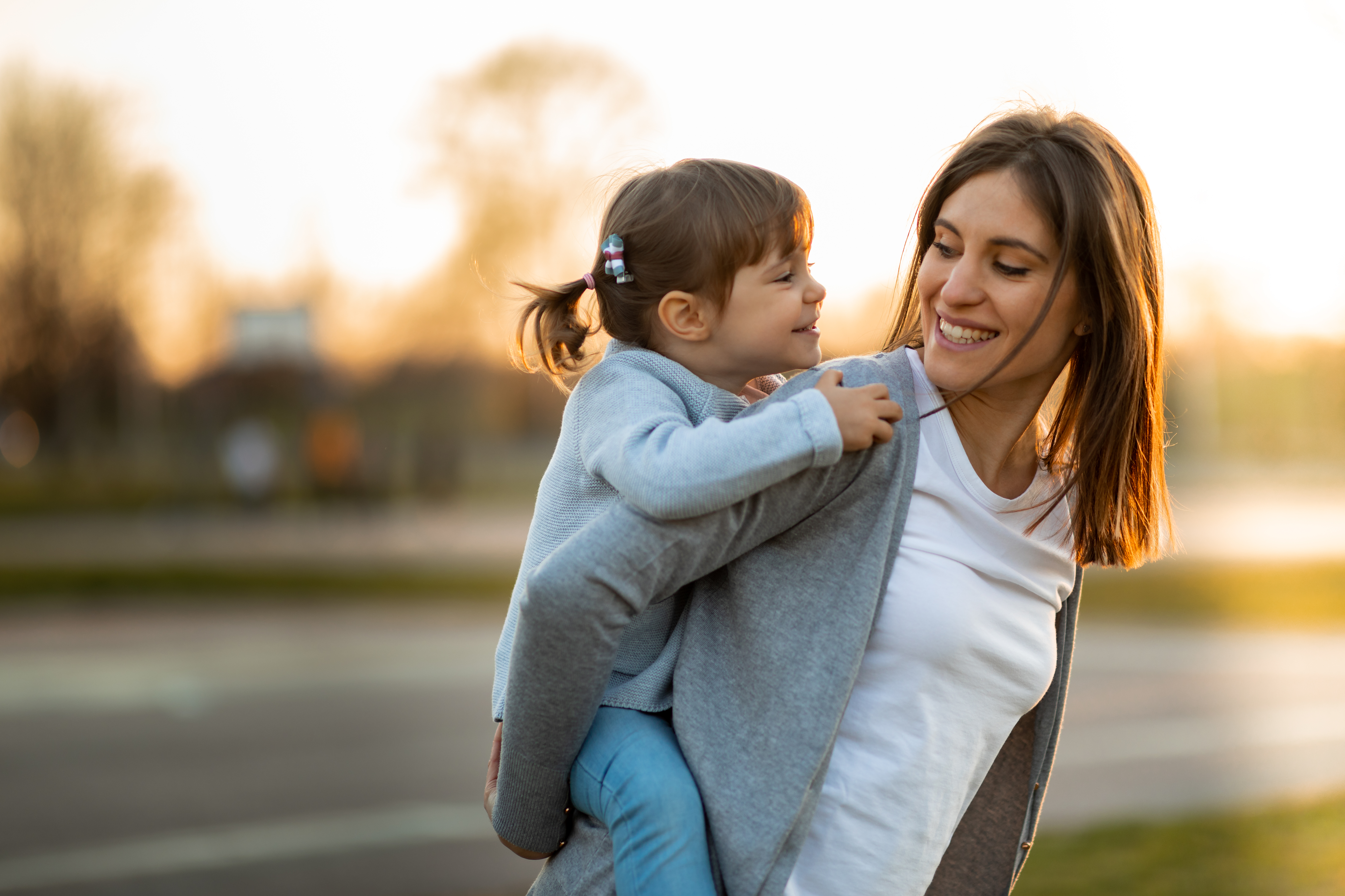 Good Friend Mother And Daughter Take A Bus