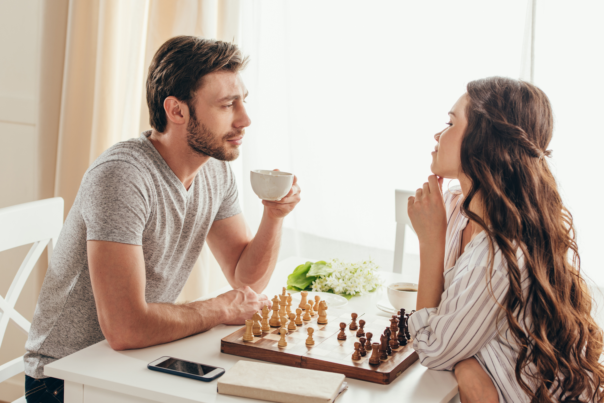 Шахматы мужчина и женщина